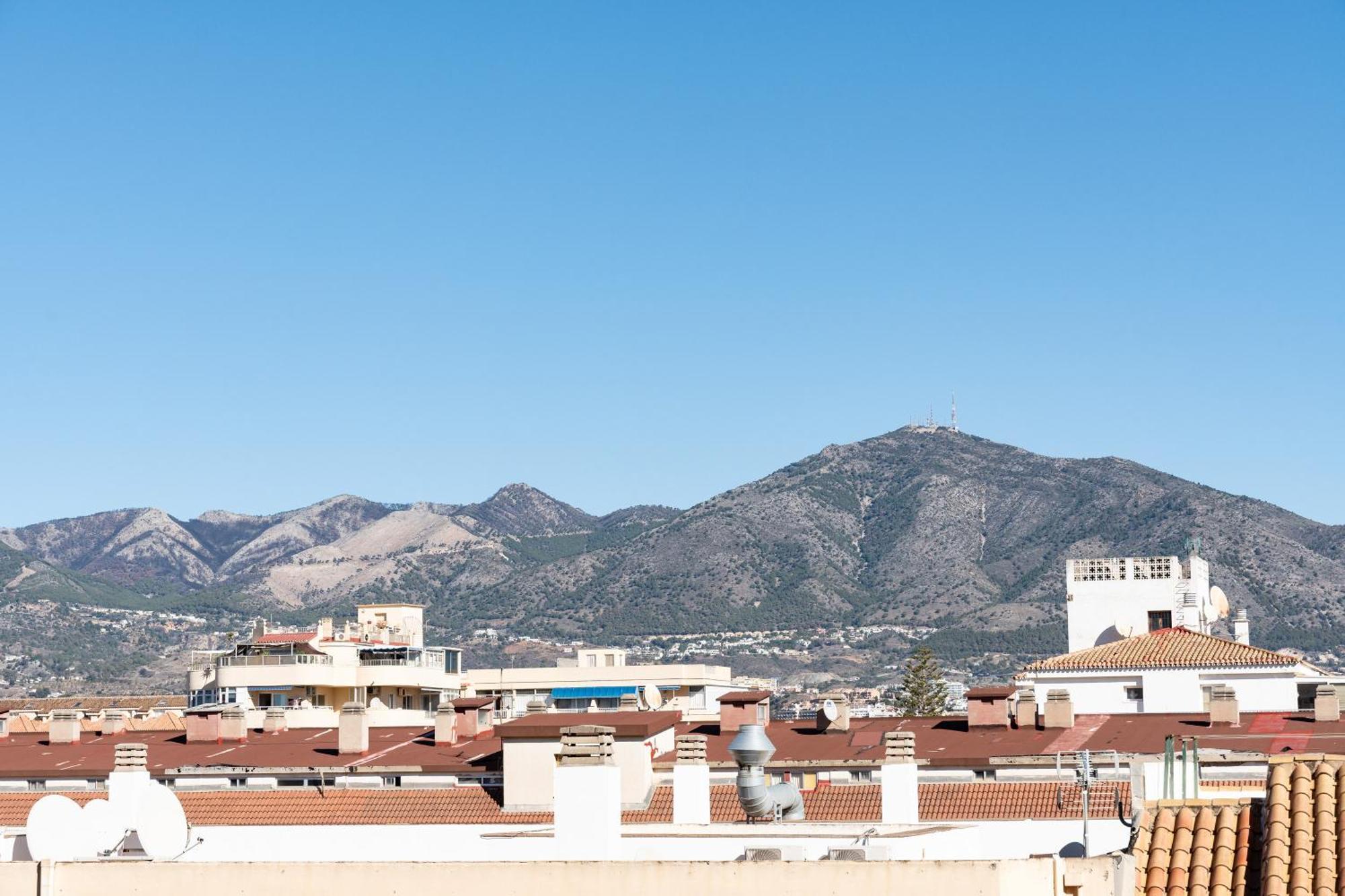 Pyr Studio Apt Partial Seaview Fuengirola Buitenkant foto